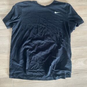 Black Nike t shirt Xl
